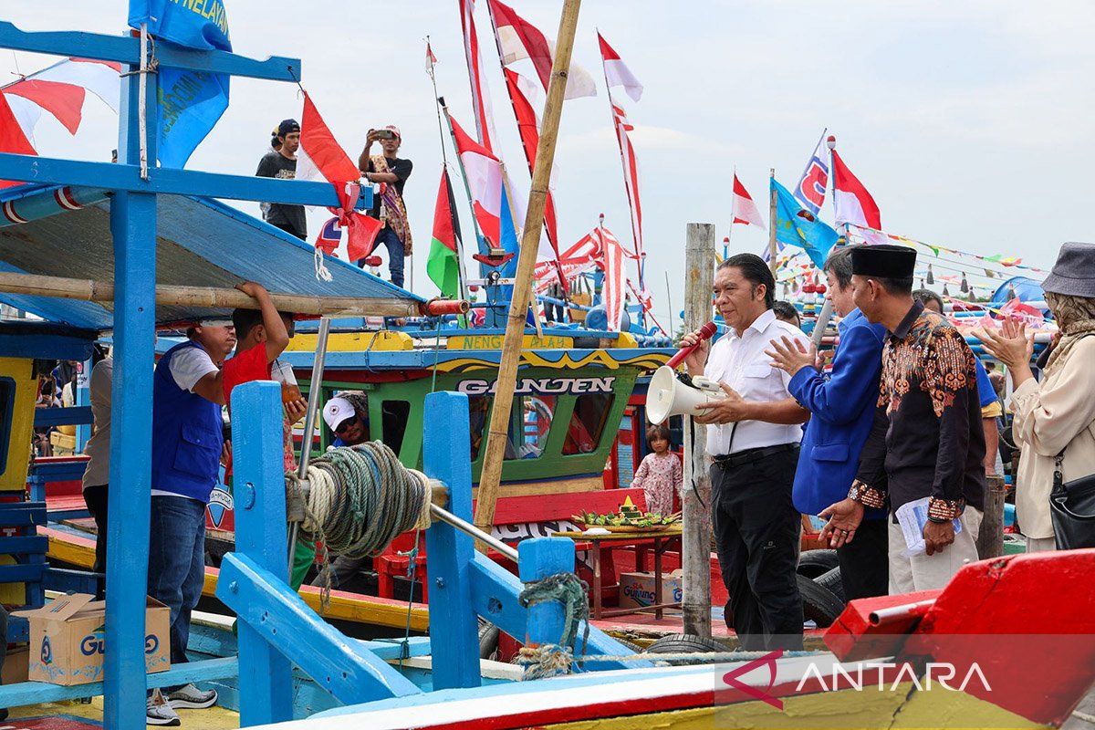 Penjabat Pemimpin wilayah Banten sebut peran nelayan penting di dalam pengerjaan