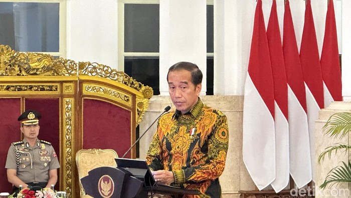 Jokowi Ungkap Bermacam-macam Daerah Ajukan DOB, Tegaskan Belum Ada Pemekaran