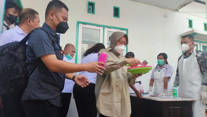 Mensos Risma Bangun Lumbung Sosial Tangani Penyakit Kusta pada di Tanimbar Maluku