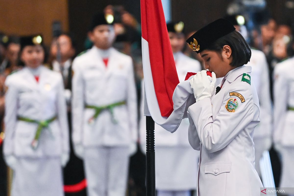 Filosofi merah putih pada bendera Indonesi